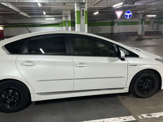 2012 Toyota Prius III Рестайлинг (XW30), белый, 1320000 рублей, вид 3