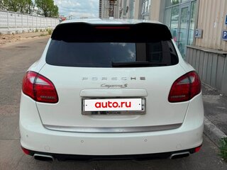 2011 Porsche Cayenne II (958), белый, 2545000 рублей, вид 4