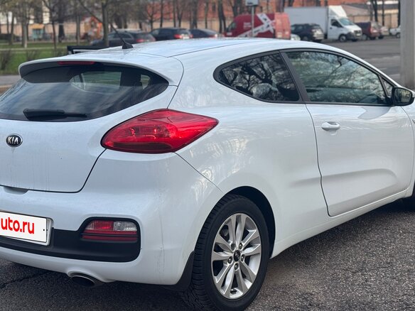 2013 Kia Ceed II, белый - вид 5