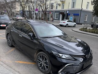 2023 Toyota Camry VIII (XV70) Рестайлинг, чёрный, 3900000 рублей, вид 2