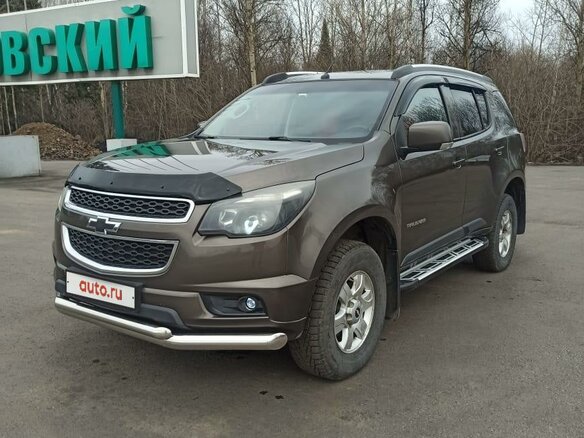 2013 Chevrolet TrailBlazer II, коричневый, 1890000 рублей