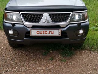 2004 Mitsubishi Pajero Sport I, серебристый, 1300000 рублей, вид 1