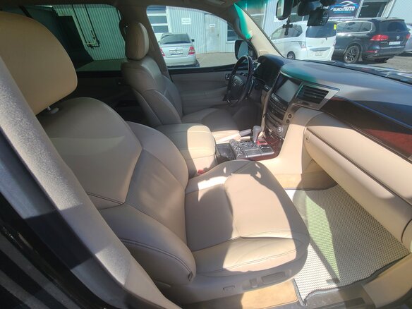 2012 Lexus LX 570 III Рестайлинг, чёрный, 4600000 рублей - вид 9