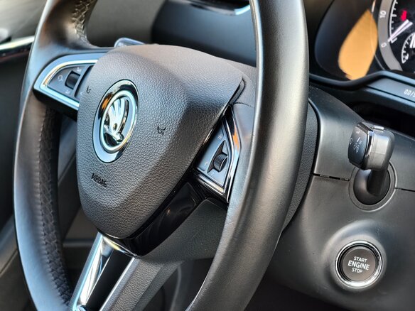 2017 Skoda Octavia III (A7) Рестайлинг, коричневый, 2459954 рублей - вид 7