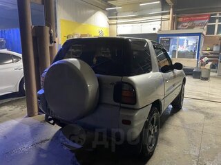 1997 Toyota RAV4 I (XA10), белый, 1000000 рублей, вид 2