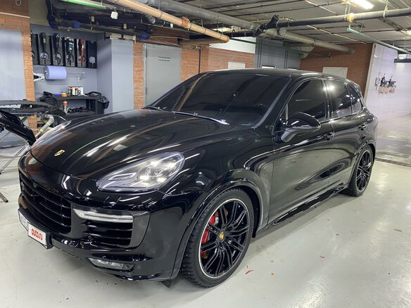 2011 Porsche Cayenne Turbo II (958), чёрный, 4100000 рублей