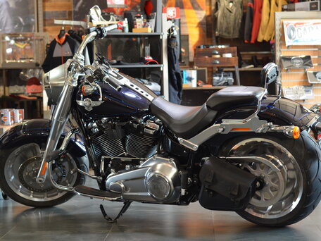 2019 Harley-Davidson Fat Boy, синий, 2550000 рублей, вид 4