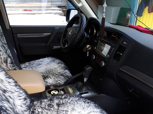 2012 Mitsubishi Pajero IV Рестайлинг 1, чёрный, 5500000 рублей - вид 8