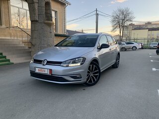 2019 Volkswagen Golf VII Рестайлинг, серебристый, 1799000 рублей, вид 4