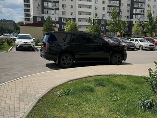 2018 Chevrolet Tahoe IV, чёрный, 3600000 рублей, вид 2
