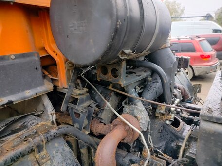 2011 КамАЗ 43118, оранжевый, 2600000 рублей, вид 4