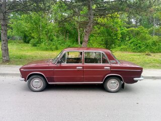 1975 Lada (ВАЗ) 2103, пурпурный, 350000 рублей, вид 4