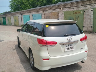 2010 Toyota Wish II, белый, 1145000 рублей, вид 5