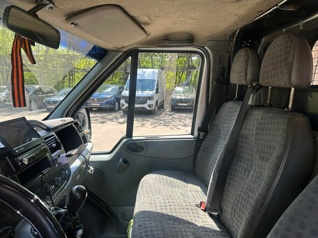 2010 Ford Transit, серебристый, 1300000 рублей, вид 4