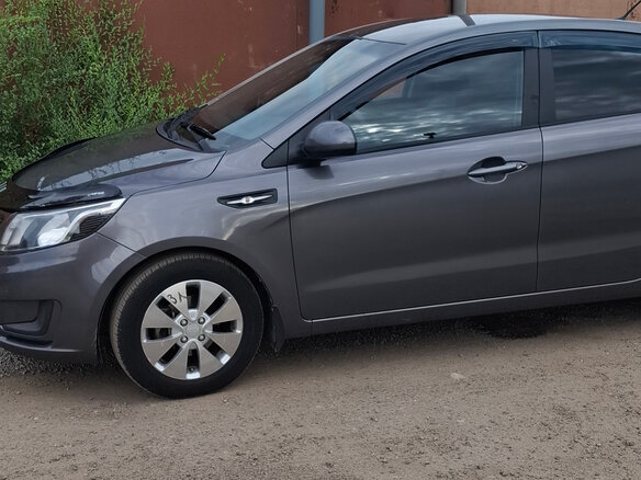 2014 Kia Rio III, серый, 950000 рублей - вид 3