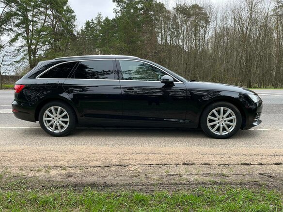 2018 Audi A4 V (B9), чёрный, 1900000 рублей - вид 3