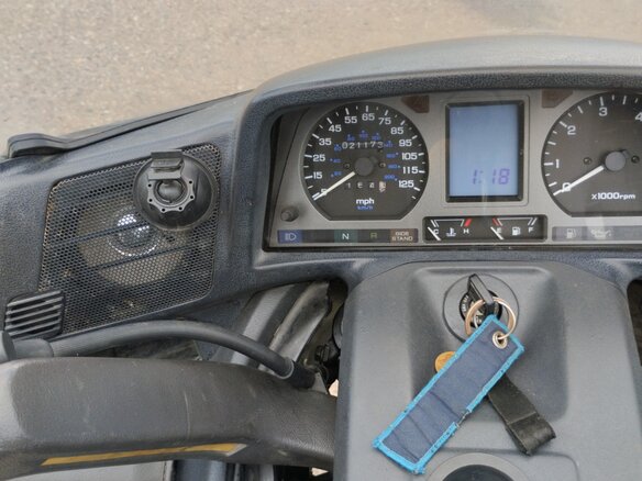 1990 Honda GL 1500 Gold Wing, белый, 377404 рублей - вид 2