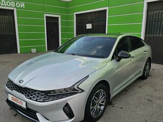 2020 Kia K5 III, серебристый, 2850000 рублей, вид 1