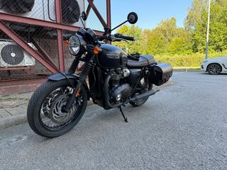 2024 Triumph Bonneville T120, чёрный, 1780000 рублей, вид 1