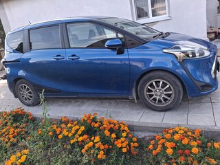2019 Toyota Sienta II Рестайлинг, синий, 1235000 рублей, вид 2