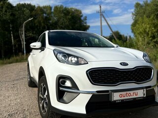 2021 Kia Sportage IV Рестайлинг, белый, 2280000 рублей, вид 3