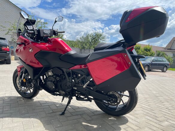 2024 Honda NT1100, красный, 1599000 рублей - вид 6