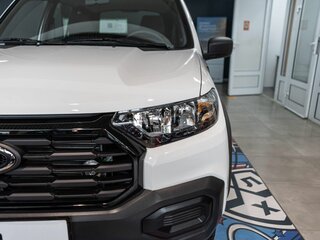 2026 Lada (ВАЗ) Niva Travel I Рестайлинг, белый, 1789000 рублей, вид 3