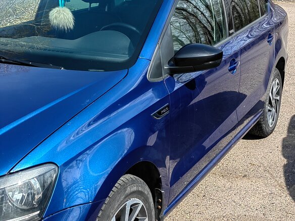 2017 Volkswagen Polo V Рестайлинг, синий, 950000 рублей - вид 5