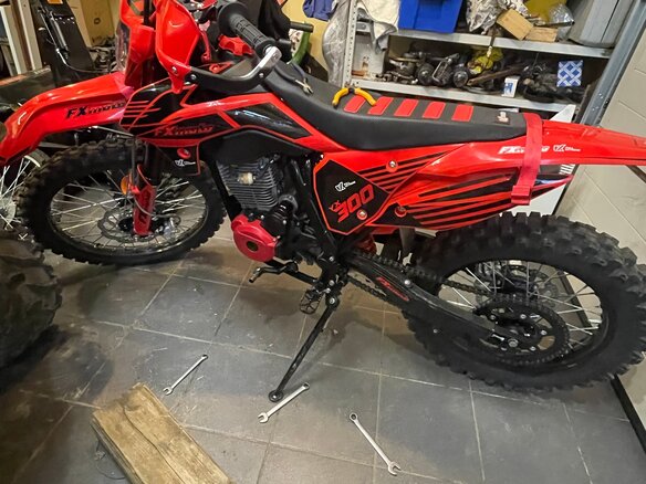 2024 FX moto YX300, красный, 145000 рублей - вид 5