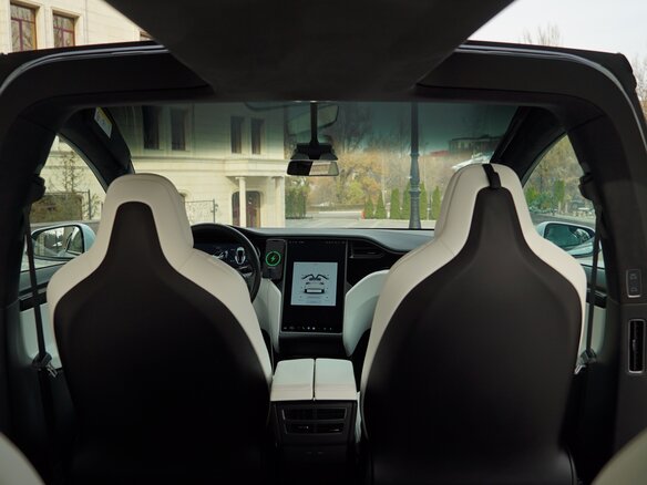 2019 Tesla Model X Long Range Plus I, белый, 6100000 рублей - вид 5