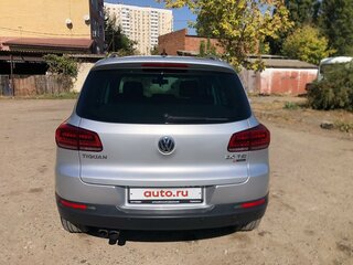 2016 Volkswagen Tiguan I Рестайлинг, серебристый, 2100000 рублей, вид 5