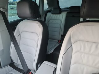 2018 Volkswagen Tiguan II, белый, 2450000 рублей, вид 4