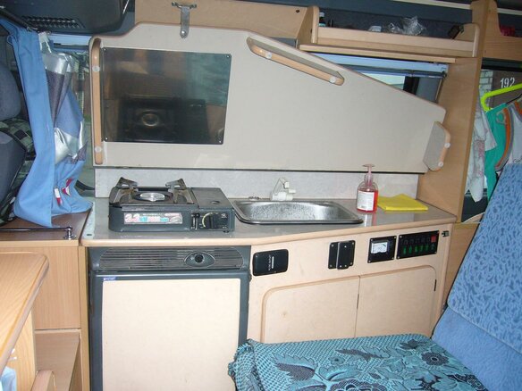 2001 Toyota HiAce H100, серый - вид 6