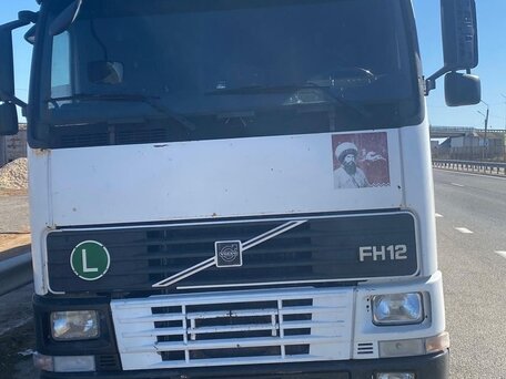 1997 Volvo FH, белый, 1300000 рублей, вид 2