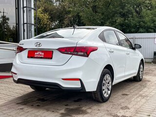 2019 Hyundai Solaris II, белый, 919000 рублей, вид 3