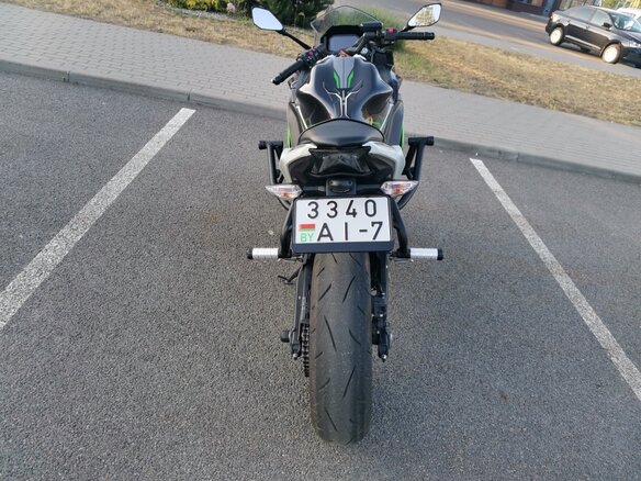 2021 Kawasaki Ninja 650, белый, 670856 рублей - вид 11