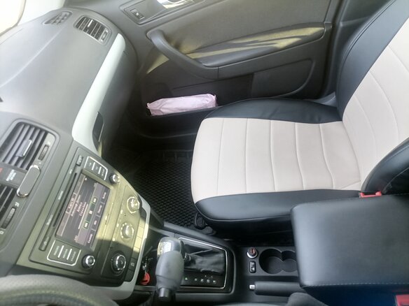 2012 Skoda Yeti I, коричневый, 1000000 рублей - вид 8