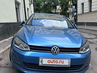 2015 Volkswagen Golf VII, голубой, 1500000 рублей, вид 3