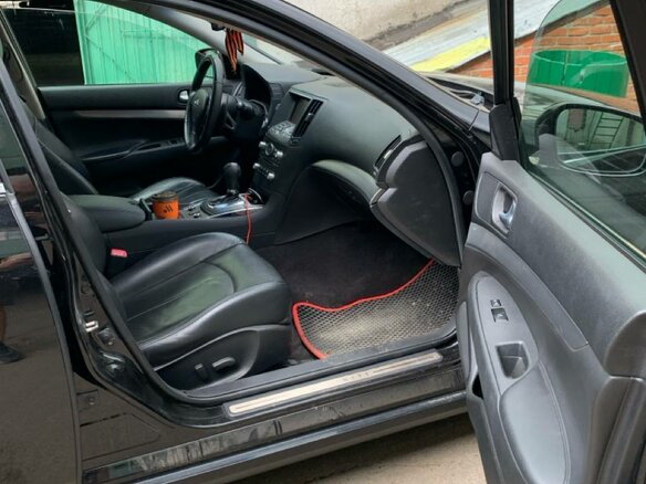 2010 Infiniti G25 IV, чёрный, 1300000 рублей - вид 7