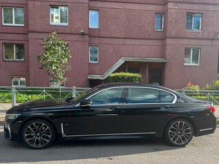 2020 BMW 7 серии Long 740Li xDrive VI (G11/G12) Рестайлинг, чёрный, 6000000 рублей, вид 5