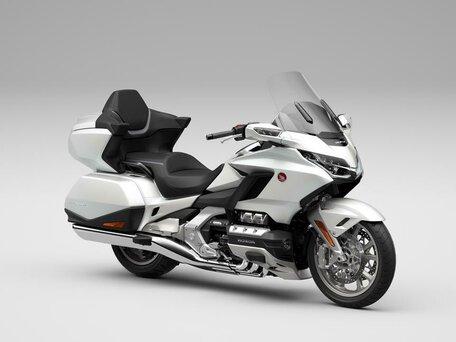 2024 Honda GL 1800 Gold Wing, белый, 4490000 рублей, вид 4