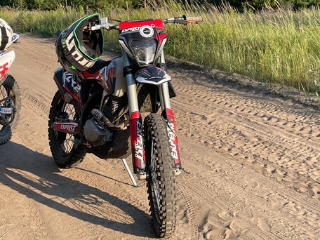 2024 JHL ELX300, красный, 227090 рублей, вид 1