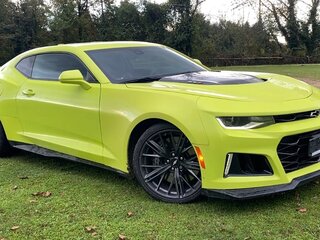 2019 Chevrolet Camaro ZL1 VI Рестайлинг, жёлтый, 10100000 рублей, вид 1