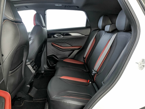 2023 Geely Coolray (Binyue Cool) I Рестайлинг, белый - вид 17