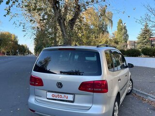 2010 Volkswagen Touran I Рестайлинг 2, серебристый, 670000 рублей, вид 3