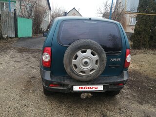 2013 Chevrolet Niva I Рестайлинг, зелёный, 450000 рублей, вид 2