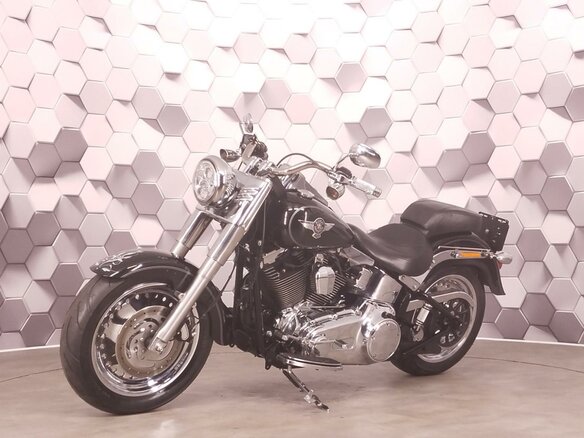 2013 Harley-Davidson Fat Boy, чёрный, 977000 рублей - вид 1