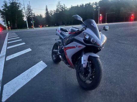 2007 Yamaha YZF-R1, серый, 780000 рублей, вид 1