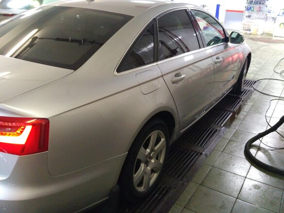 2011 Audi A6 IV (C7), серебристый - вид 14
