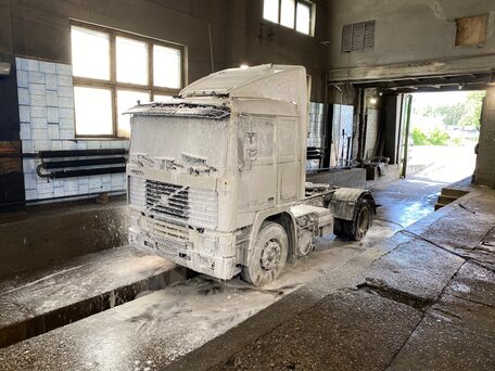 1994 Volvo F-Series, белый, 530000 рублей, вид 1